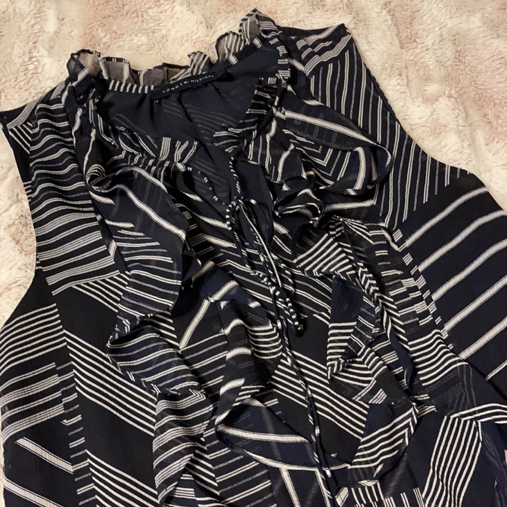 Tommy Hilfiger top - Picture 4 of 6